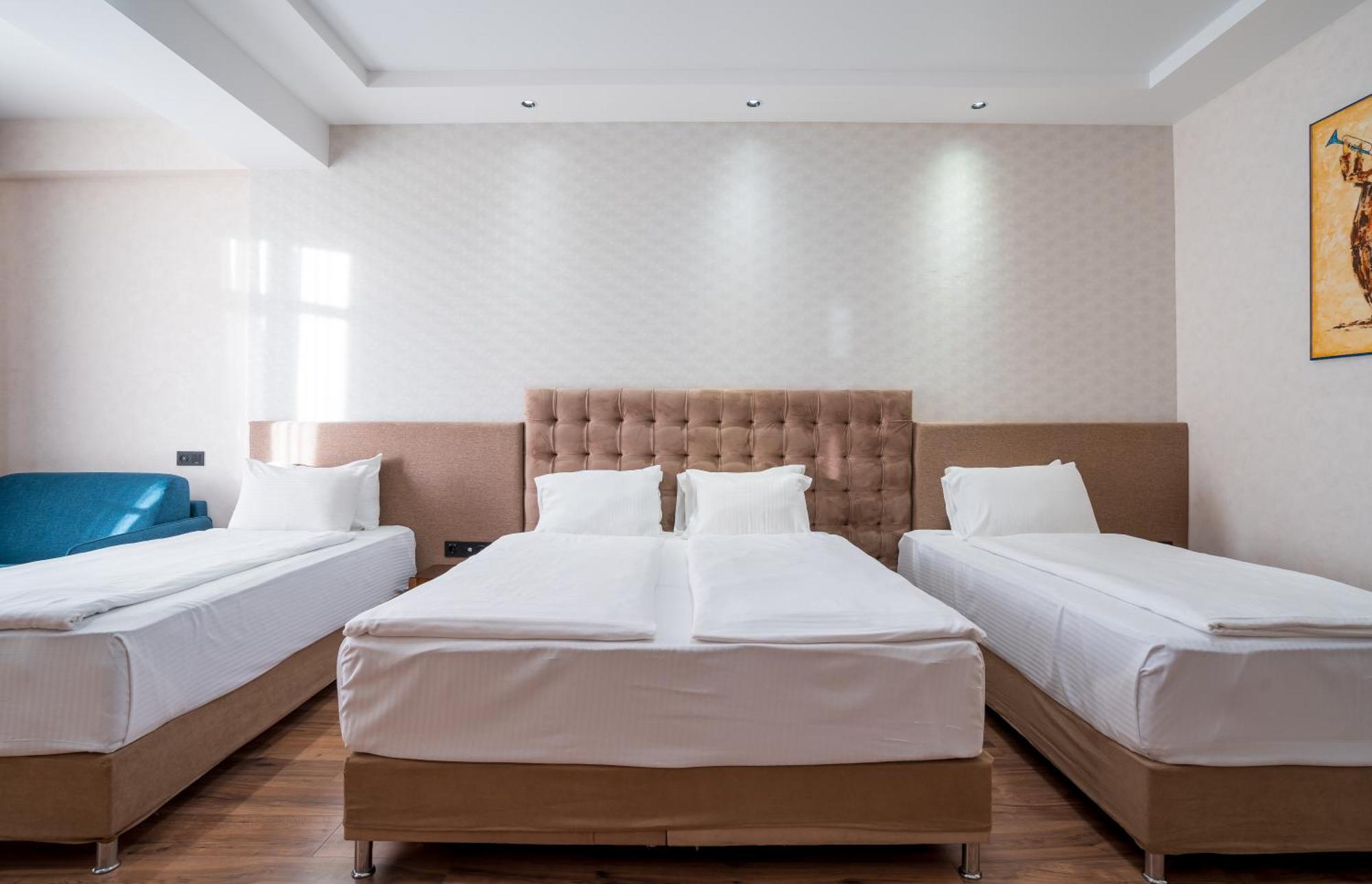 Olympus Hotel By Umbrella Tiflis Exterior foto