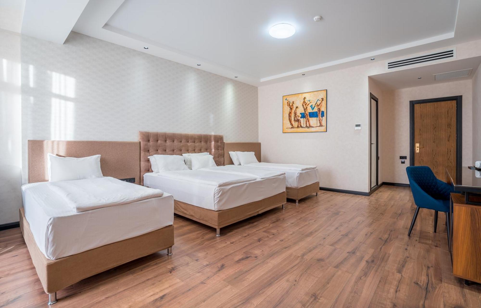 Olympus Hotel By Umbrella Tiflis Exterior foto